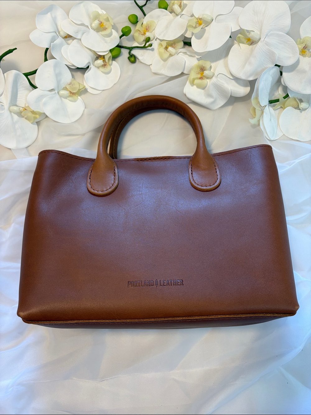 Portland Leather Goods Special Edition Large Raindrop Crossbody Bag - Picture 5 of 11